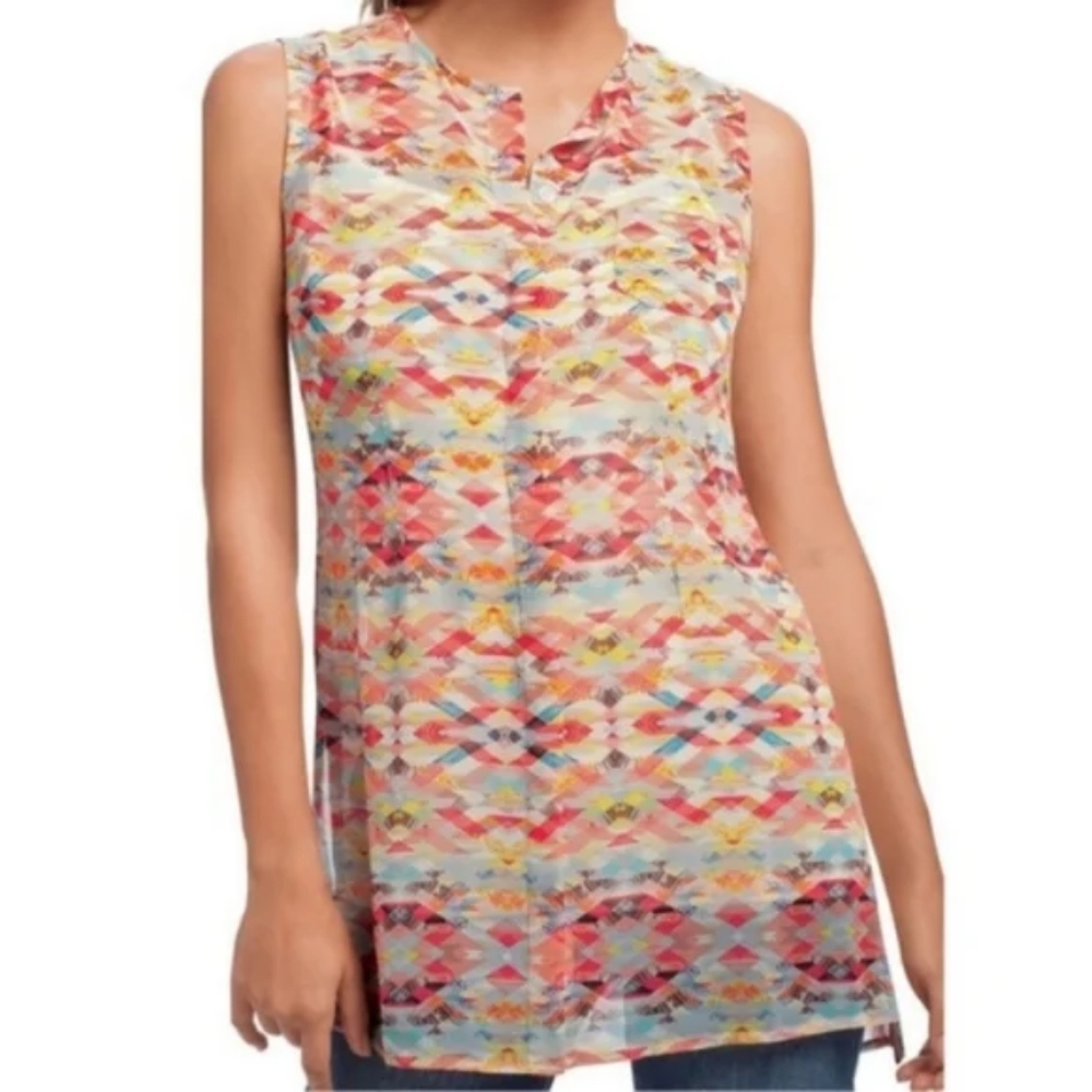 CAbi Women's Sleeveless Avery Tunic Blouse Style # 760